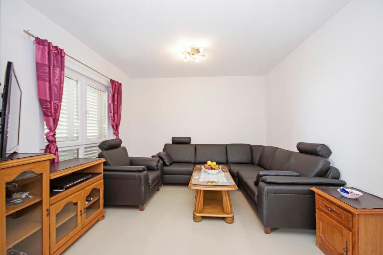 Apartmani Cezar Makarska Extérieur photo