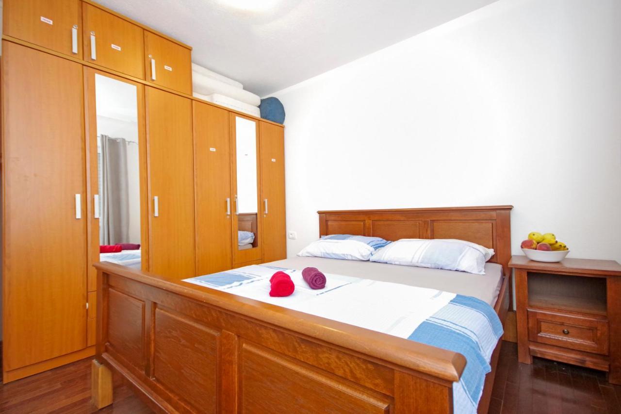 Apartmani Cezar Makarska Extérieur photo
